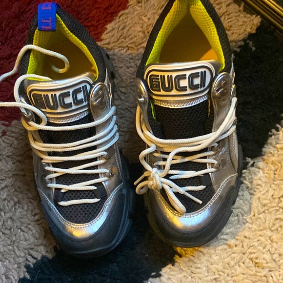 Gucci sneakers in great conditions . Size 5.5 - Picture 1 of 2